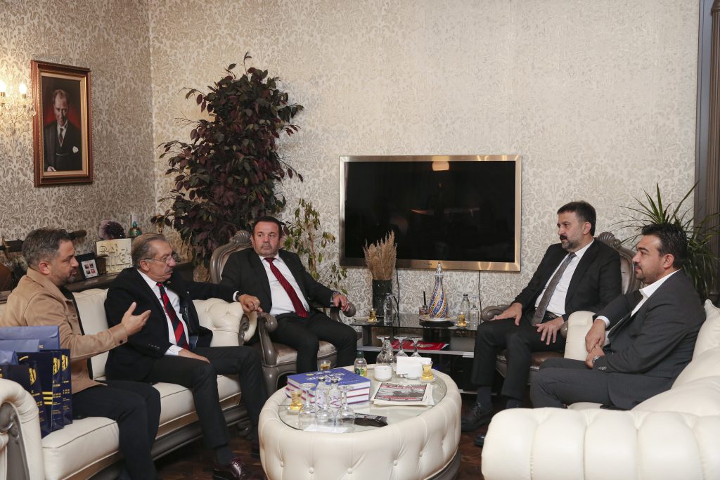 Ankaragücü Spor Kulübü Başkanı Nuri Muhammet Yaman’dan AKK Başkanı Halil İbrahim Yılmaz’a Ziyaret etti — fotoğraf 1