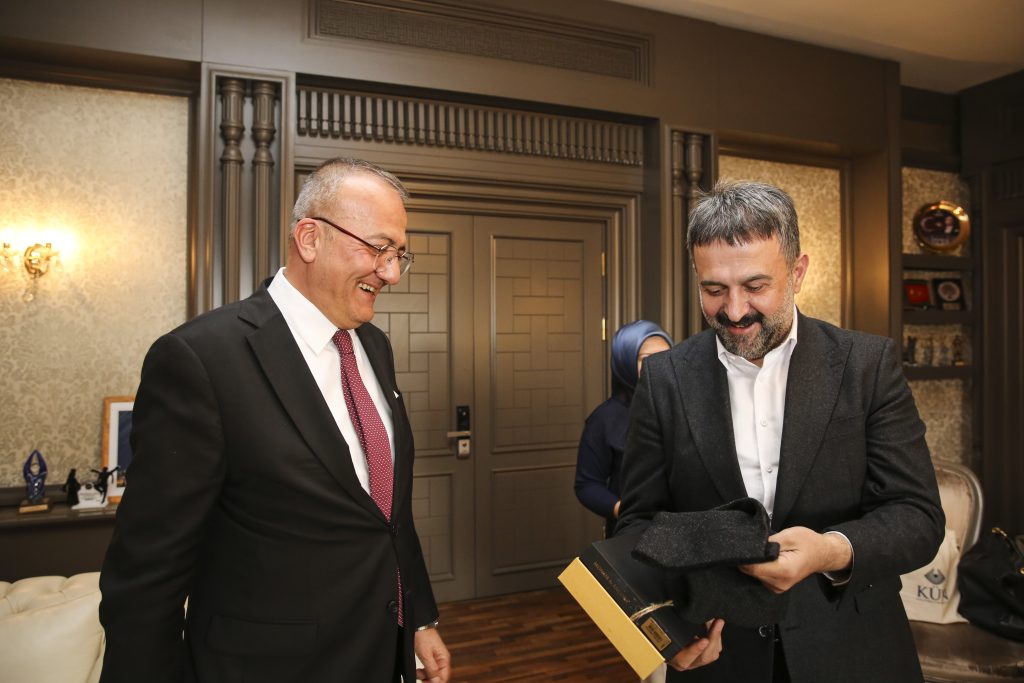 Yazar Alev Alatlı’nın Kızı Funda Firuz Aktan ve Kapadokya Üniversitesi’nden Akk’ye Ziyaret — fotoğraf 6