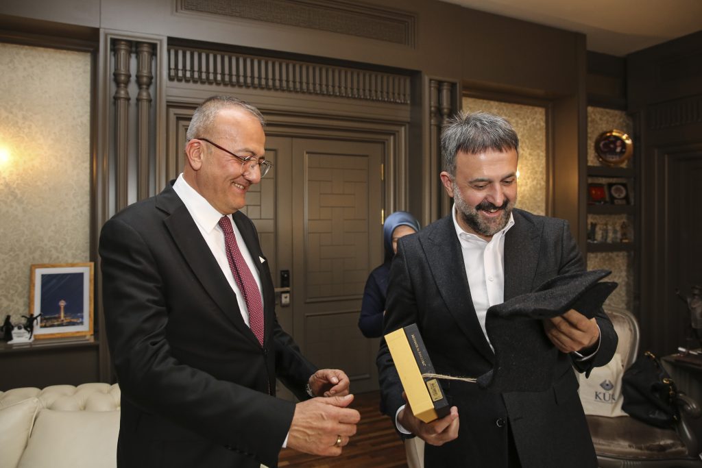 Yazar Alev Alatlı’nın Kızı Funda Firuz Aktan ve Kapadokya Üniversitesi’nden Akk’ye Ziyaret — fotoğraf 7