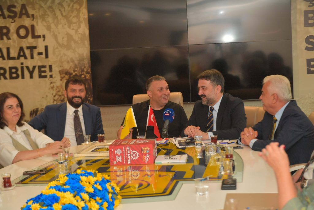 AKK Başkanı Halil İbrahim Yılmaz MKE Ankaragücü Başkanı İlhami Alparslan’ı Ziyaret Etti — fotoğraf 5