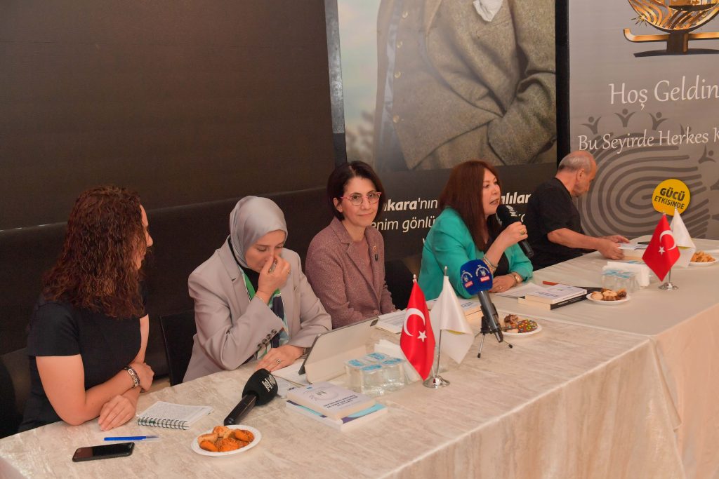 AKK Toplumsal Şiddete Yönelik Düzenlenen Panele Ev Sahipliği Yaptı — fotoğraf 9