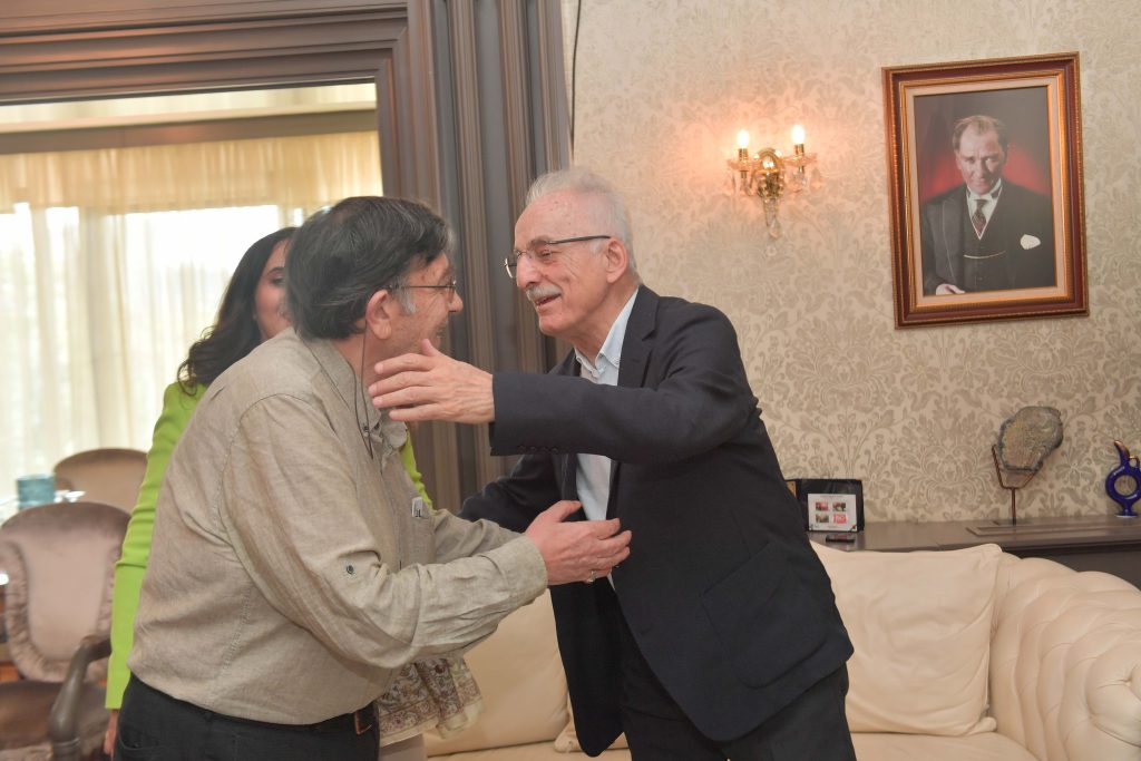 AKK Türk Siyasetinin Mihenk Taşlarından Murat Karayalçın’ı Ağırladı — fotoğraf 3