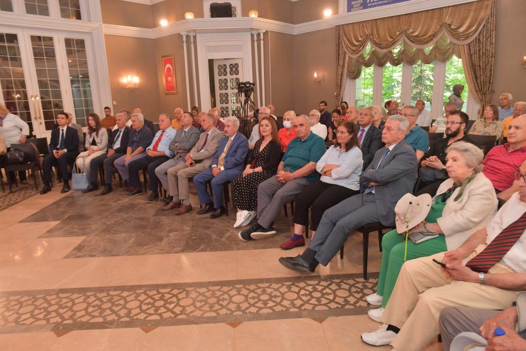 AKK Türk Siyasetinin Mihenk Taşlarından Murat Karayalçın’ı Ağırladı — fotoğraf 20