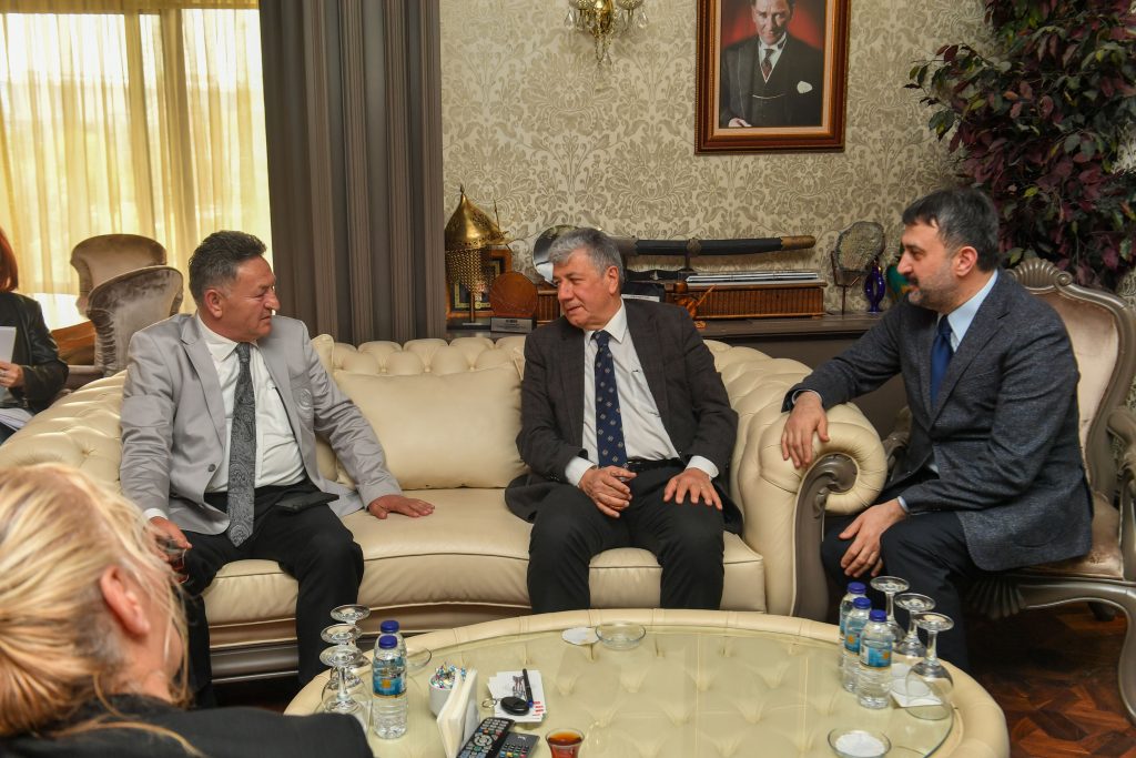 AKK’de Usta Gazeteci Orhan Karaveli Anıldı — fotoğraf 2