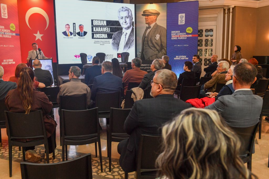 AKK’de Usta Gazeteci Orhan Karaveli Anıldı — fotoğraf 7