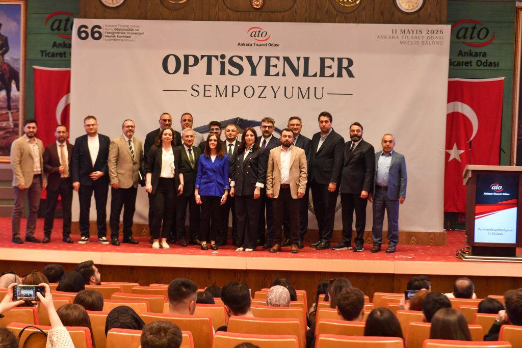Akk Başkanı Halil İbrahim Yılmaz III. Optisyenler Sempozyumuna Katıldı — fotoğraf 9