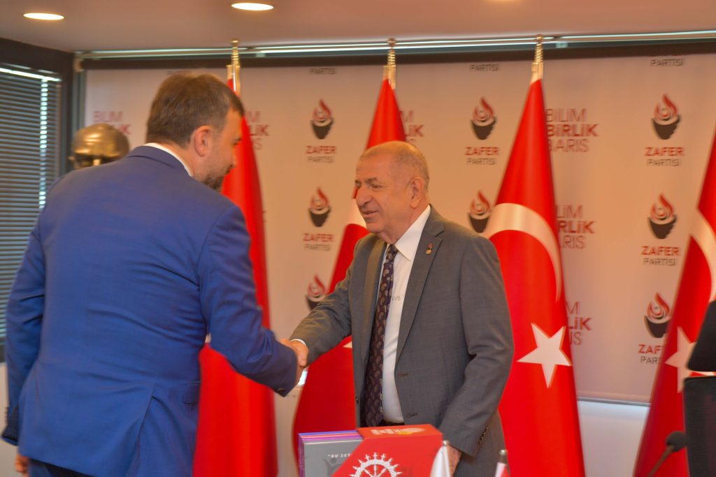 Zafer Partisi Ziyareti — fotoğraf 2