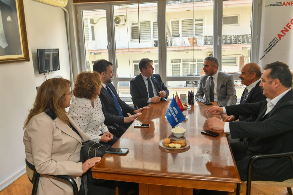 AKK Başkanı Halil İbrahim Yılmaz Ankara Fotığrafçılar Esnaf Ve Sanatkarlar Odası Başkanı Fevzi Gündoğdu’ya Tebrik Ziyareti — fotoğraf 2