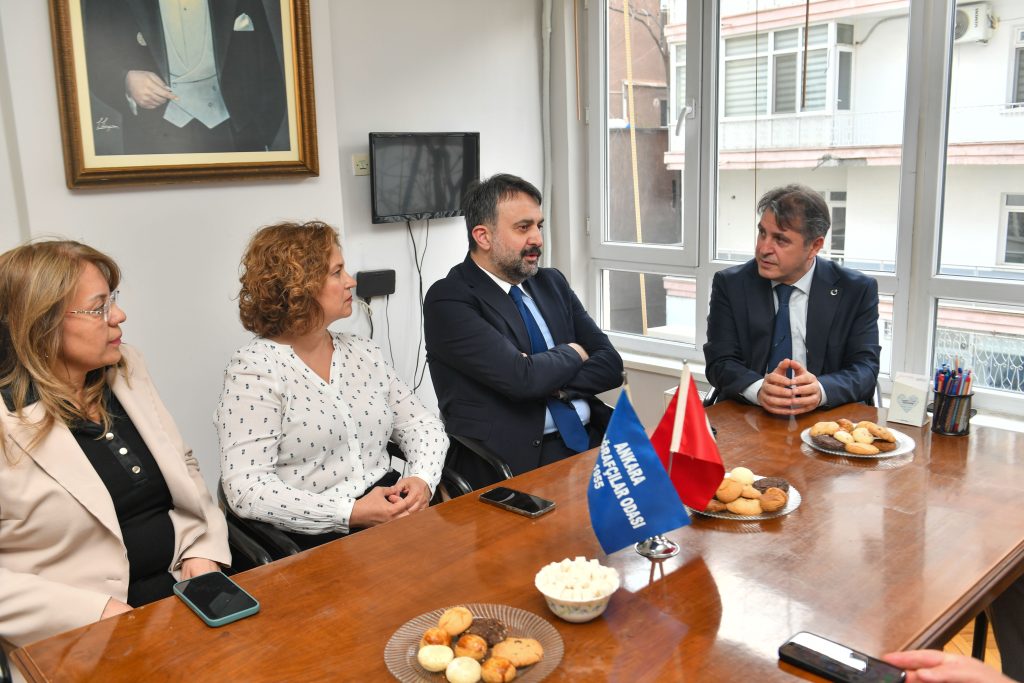 AKK Başkanı Halil İbrahim Yılmaz Ankara Fotığrafçılar Esnaf Ve Sanatkarlar Odası Başkanı Fevzi Gündoğdu’ya Tebrik Ziyareti — fotoğraf 4