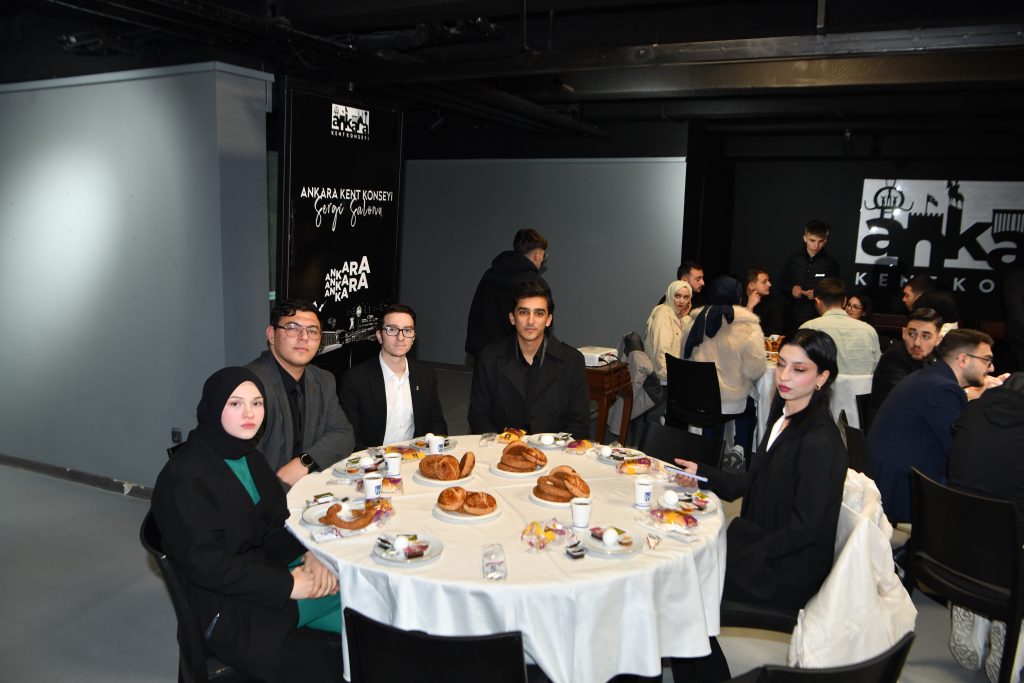 AK Parti Gençlik Kolları Rizeli Gençler Ziyaret — fotoğraf 5