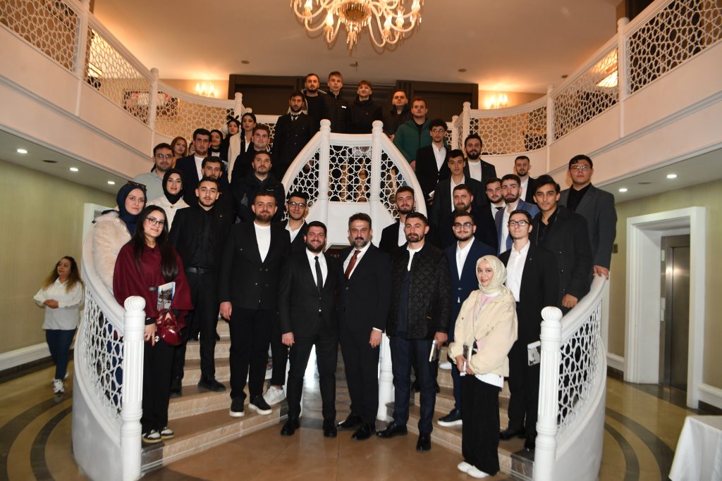 AK Parti Gençlik Kolları Rizeli Gençler Ziyaret — fotoğraf 10
