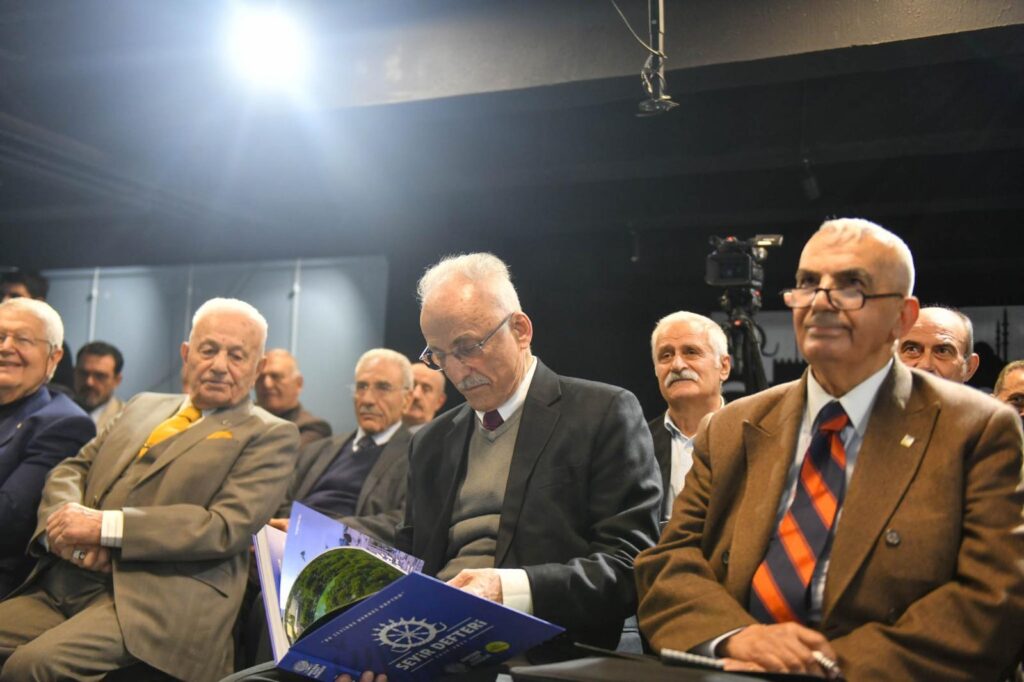 AKK’de Söz Eski Bakan Ali Naili Erdem’deydi — fotoğraf 1
