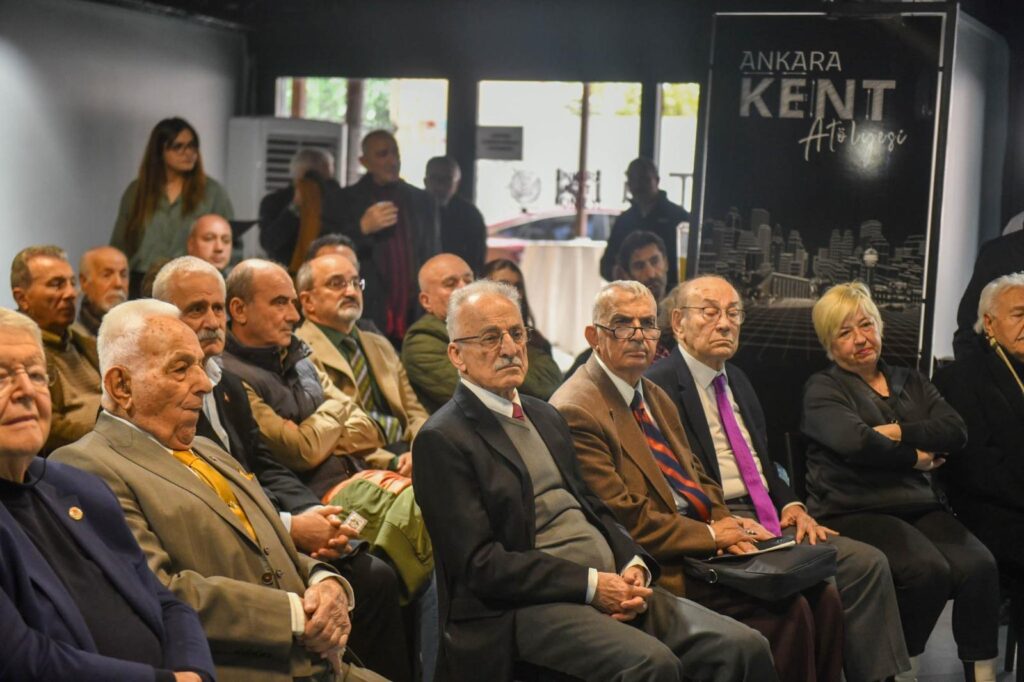 AKK’de Söz Eski Bakan Ali Naili Erdem’deydi — fotoğraf 6