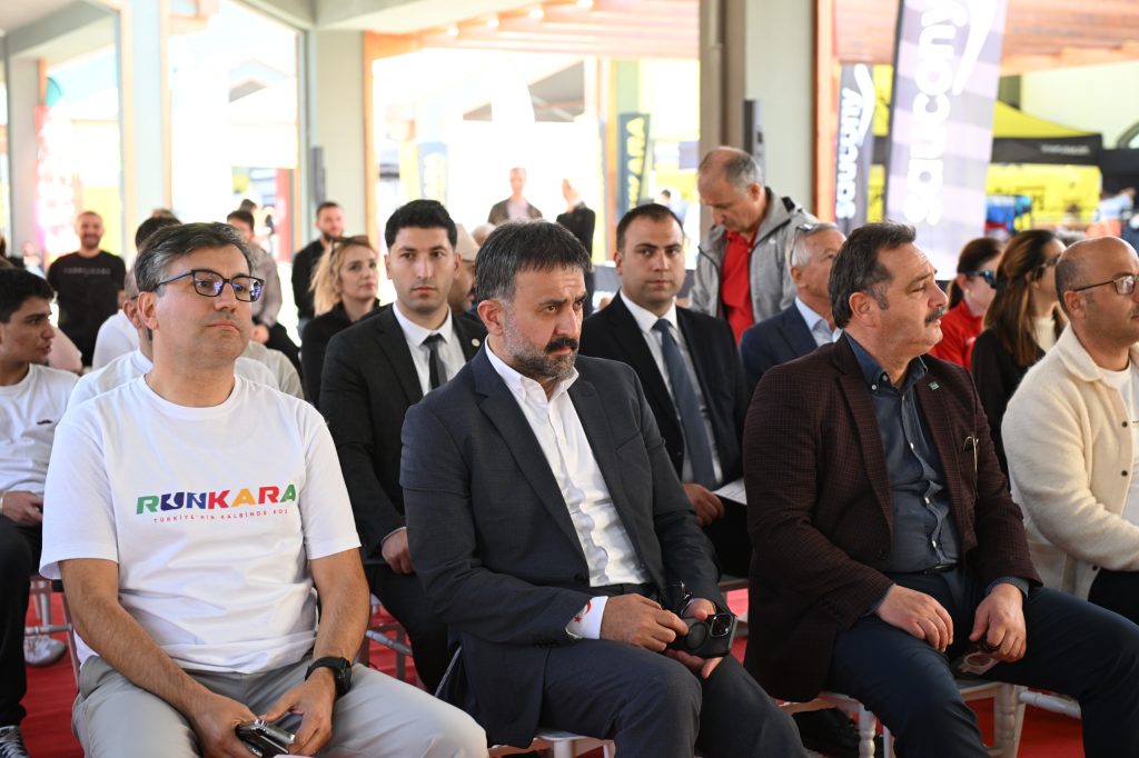 Runkara Yarı Maratonu: Başkentte Rekor Katılım ve Dayanışma Rüzgarı! — fotoğraf 30