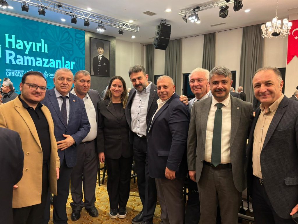 AKK Başkanı Halil İbrahim Yılmaz, Amatör Spor Kulüplerinin Düzenlediği İftar Programına Katıldı — fotoğraf 2