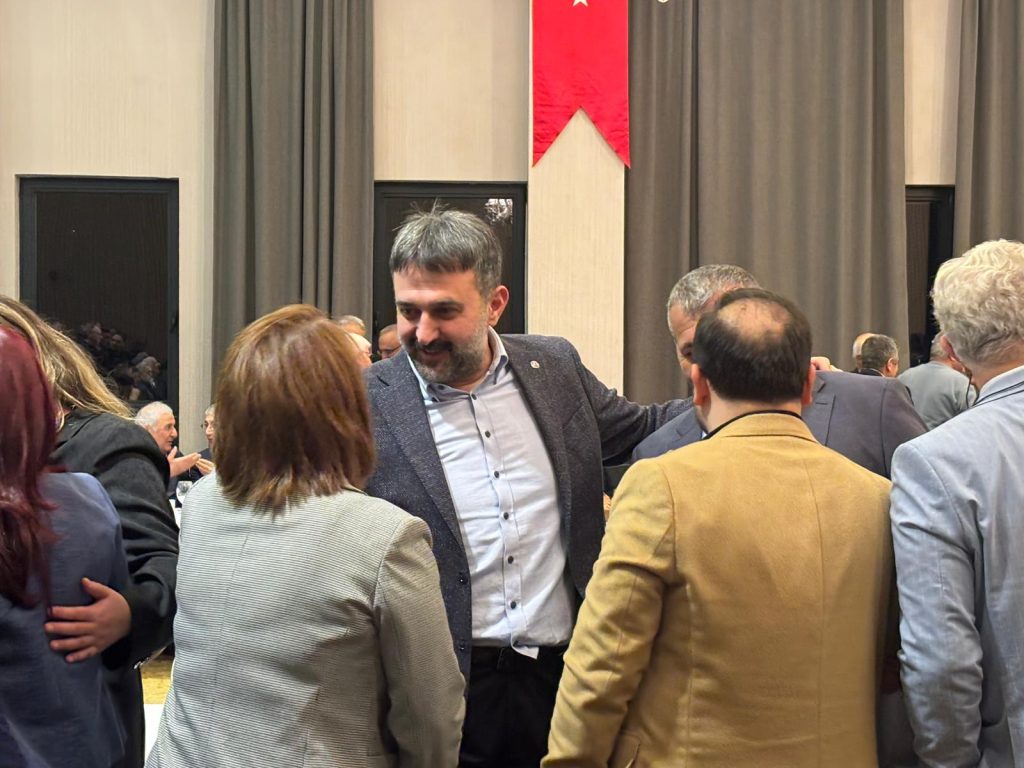 AKK Başkanı Halil İbrahim Yılmaz, Amatör Spor Kulüplerinin Düzenlediği İftar Programına Katıldı — fotoğraf 4