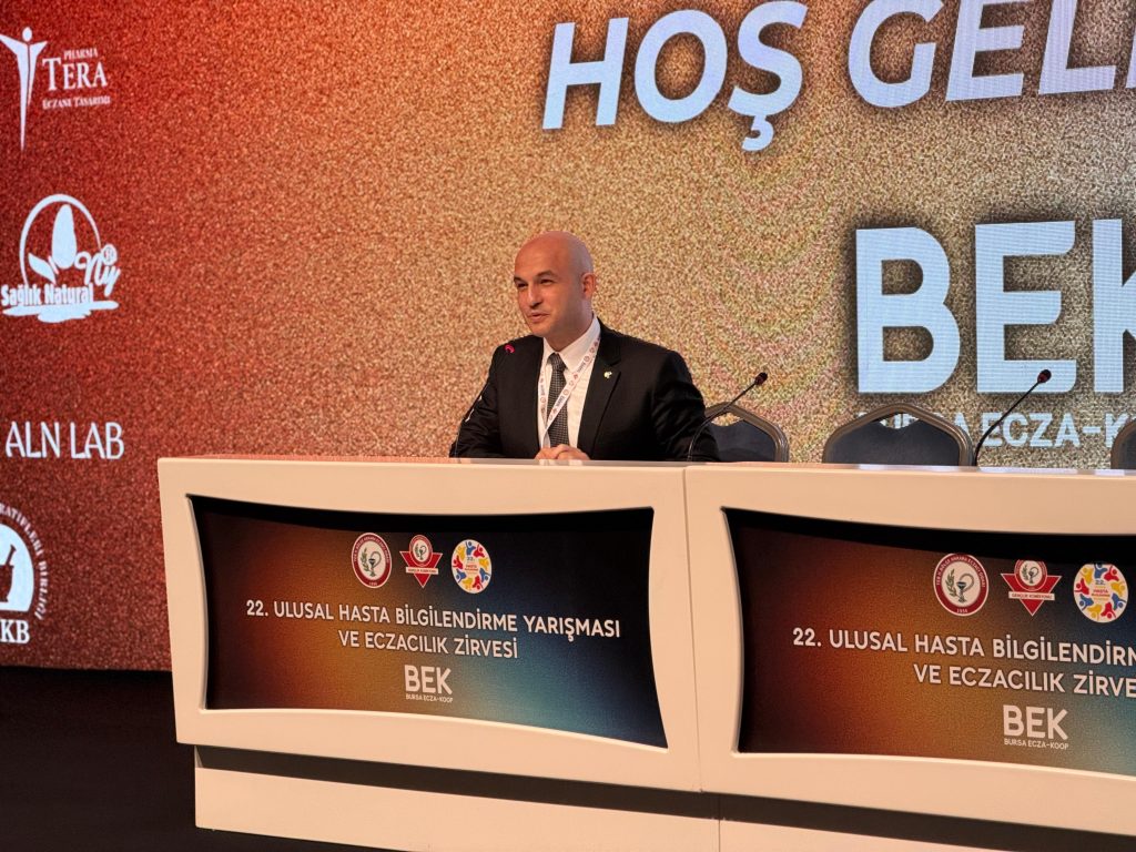 AKK Başkanı Halil İbrahim Yılmaz 22.Ulusal Hasta Bilgilendirme Yarışması Ve Eczacılık Zirvesi’ne Katıldı — fotoğraf 6