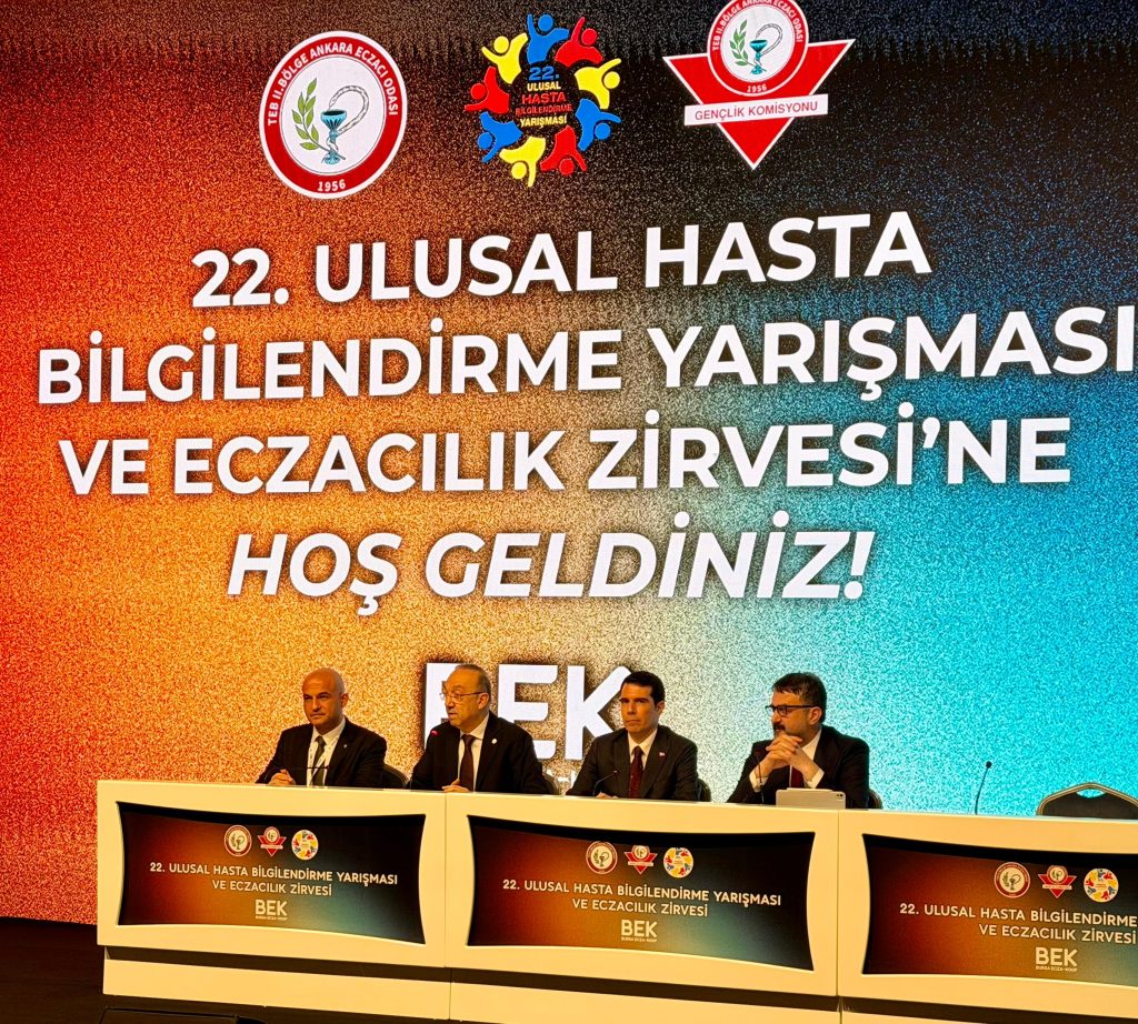 AKK Başkanı Halil İbrahim Yılmaz 22.Ulusal Hasta Bilgilendirme Yarışması Ve Eczacılık Zirvesi’ne Katıldı — fotoğraf 8