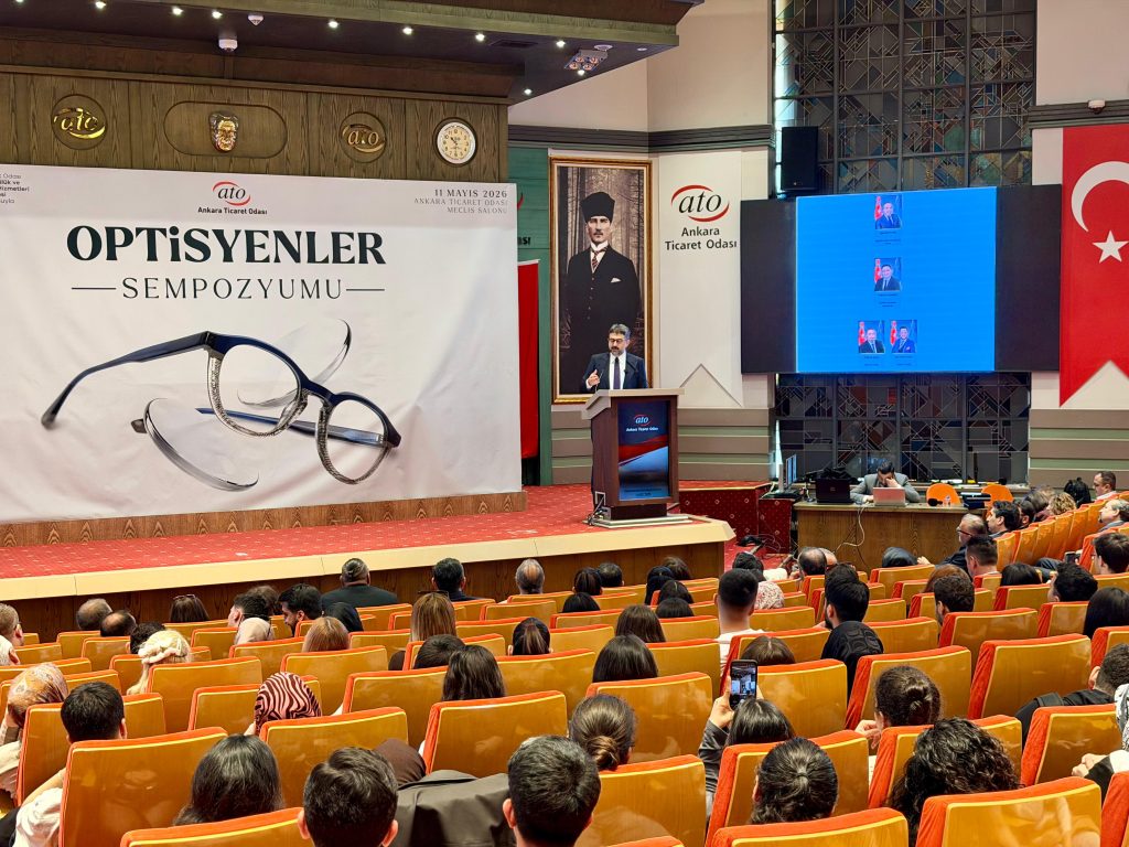 Akk Başkanı Halil İbrahim Yılmaz III. Optisyenler Sempozyumuna Katıldı — fotoğraf 14