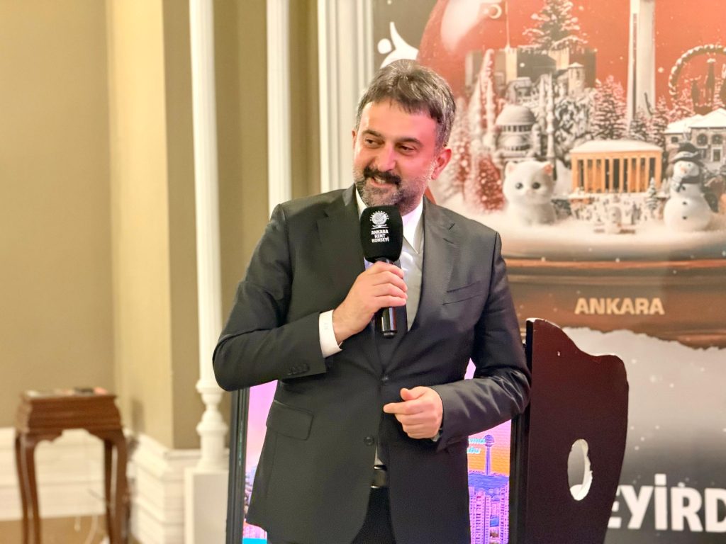 AKK Türk Siyasetinin Mihenk Taşlarından Murat Karayalçın’ı Ağırladı — fotoğraf 27