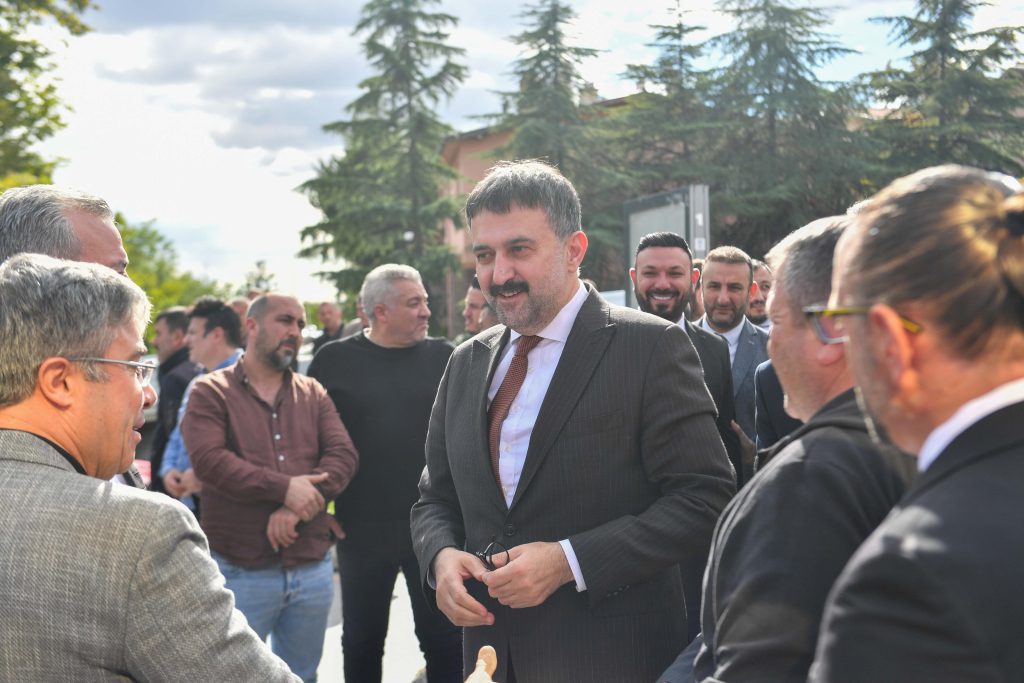 AKK Başkanı Halil İbrahim Yılmaz Ankara Oto Sanatkarları Odası Genel Merkezi Açılışına Katıldı — fotoğraf 8