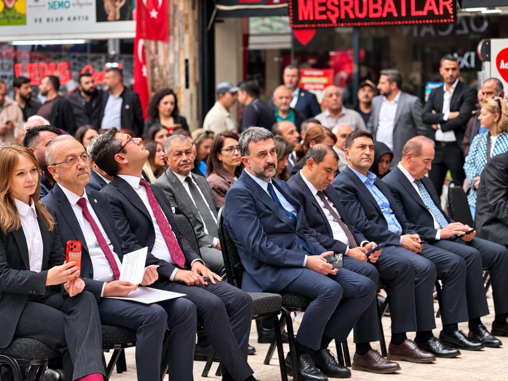 AKK BAŞKANI HALİL İBRAHİM YILMAZ ANKARA ECZACILIK TARİHİ SERGİ EVİ’NİN AÇILIŞINA KATILDI — fotoğraf 2