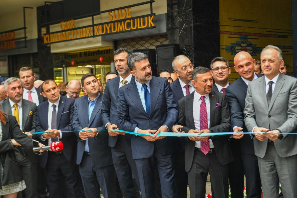 AKK BAŞKANI HALİL İBRAHİM YILMAZ ANKARA ECZACILIK TARİHİ SERGİ EVİ’NİN AÇILIŞINA KATILDI — fotoğraf 15