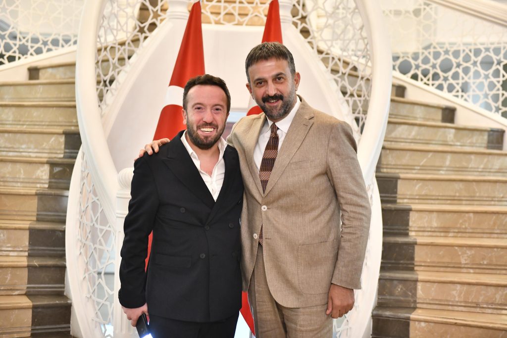 Demokrasi, Kentleşme ve Siyaset — fotoğraf 2