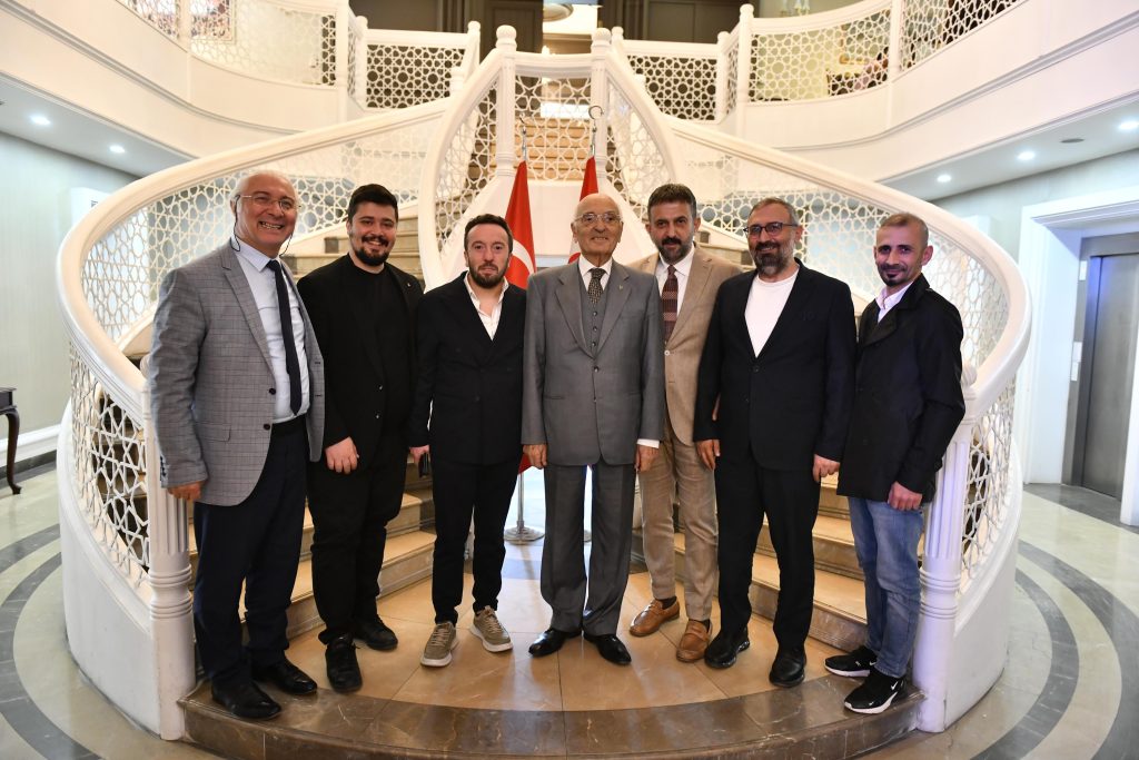 Demokrasi, Kentleşme ve Siyaset — fotoğraf 29