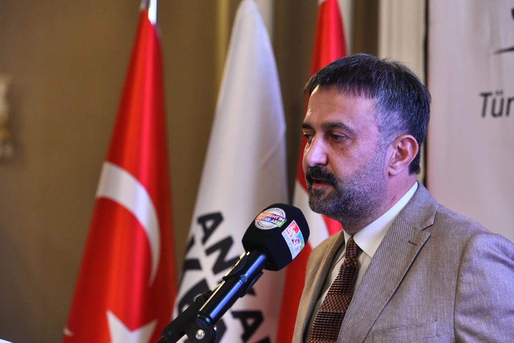 Demokrasi, Kentleşme ve Siyaset — fotoğraf 28