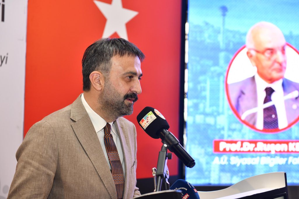Demokrasi, Kentleşme ve Siyaset — fotoğraf 10
