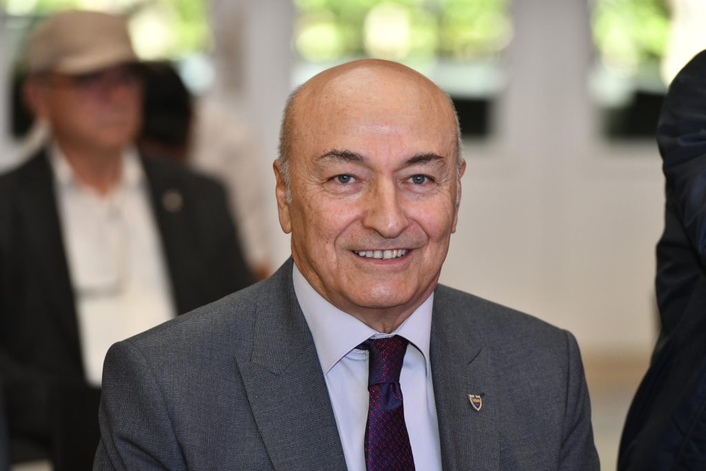 Demokrasi, Kentleşme ve Siyaset — fotoğraf 19