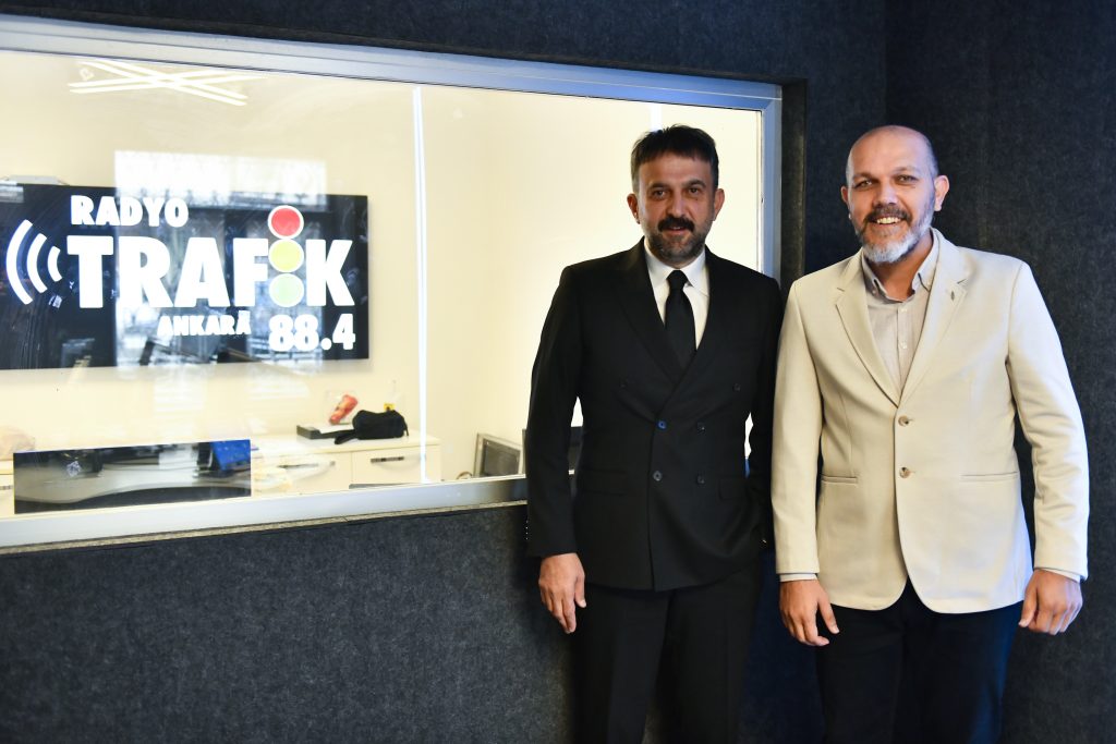 Şeridinde Kal Kampanyası Radyo Trafik Canlı Yayın — fotoğraf 5