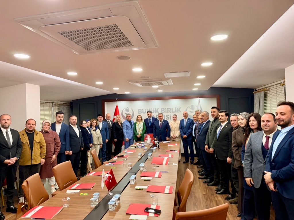ANKARA KENT KONSEYİ BAŞKANI HALİL İBRAHİM YILMAZ BÜYÜK BİRLİK PARTİSİ GENEL BAŞKANI MUSTAFA DESTİCİ’Yİ ZİYARET ETTİ — fotoğraf 6