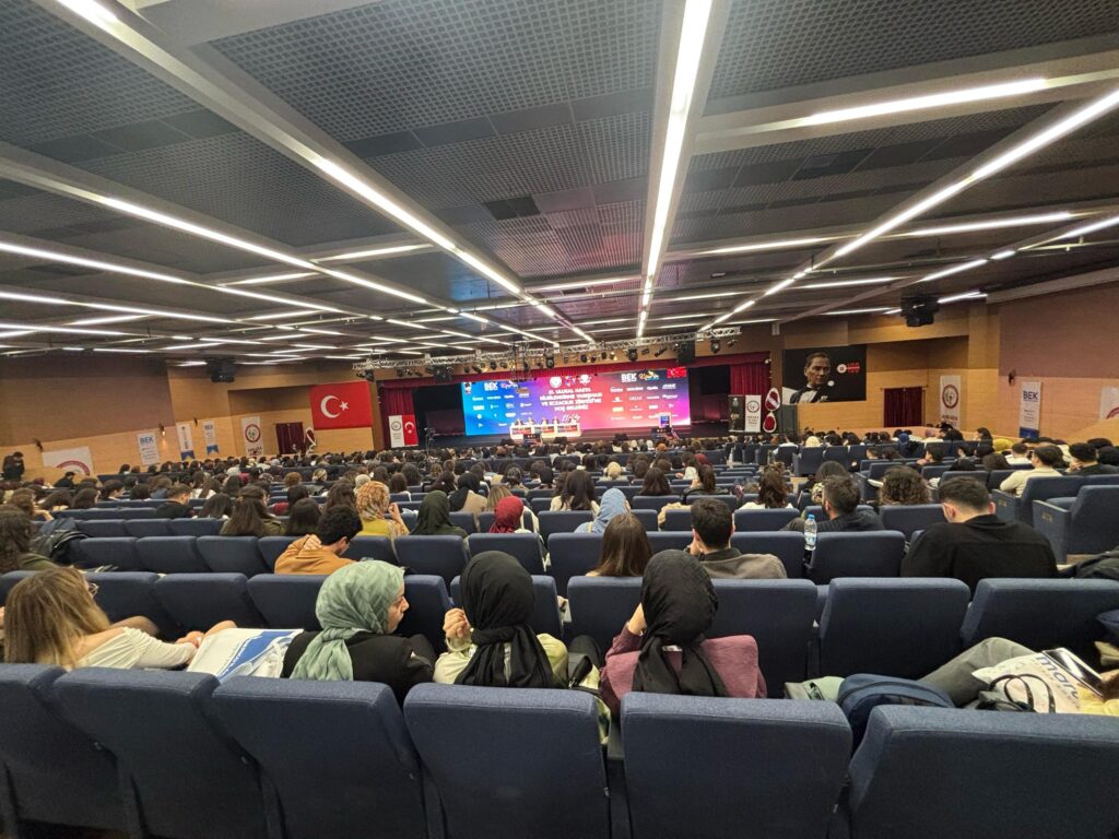 Ulusal Hasta Bilgilendirme Yarışması ve Eczacılık Zirvesi — fotoğraf 8