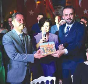 “Kültürden Kültüre” İftar Programına Yoğun Katılım — Fotoğraf 7