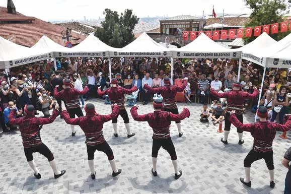 Kale Sanat Şenliği Ankara Kalesi Tıpkı Eski Günlerdeki Gibiydi — Fotoğraf 3